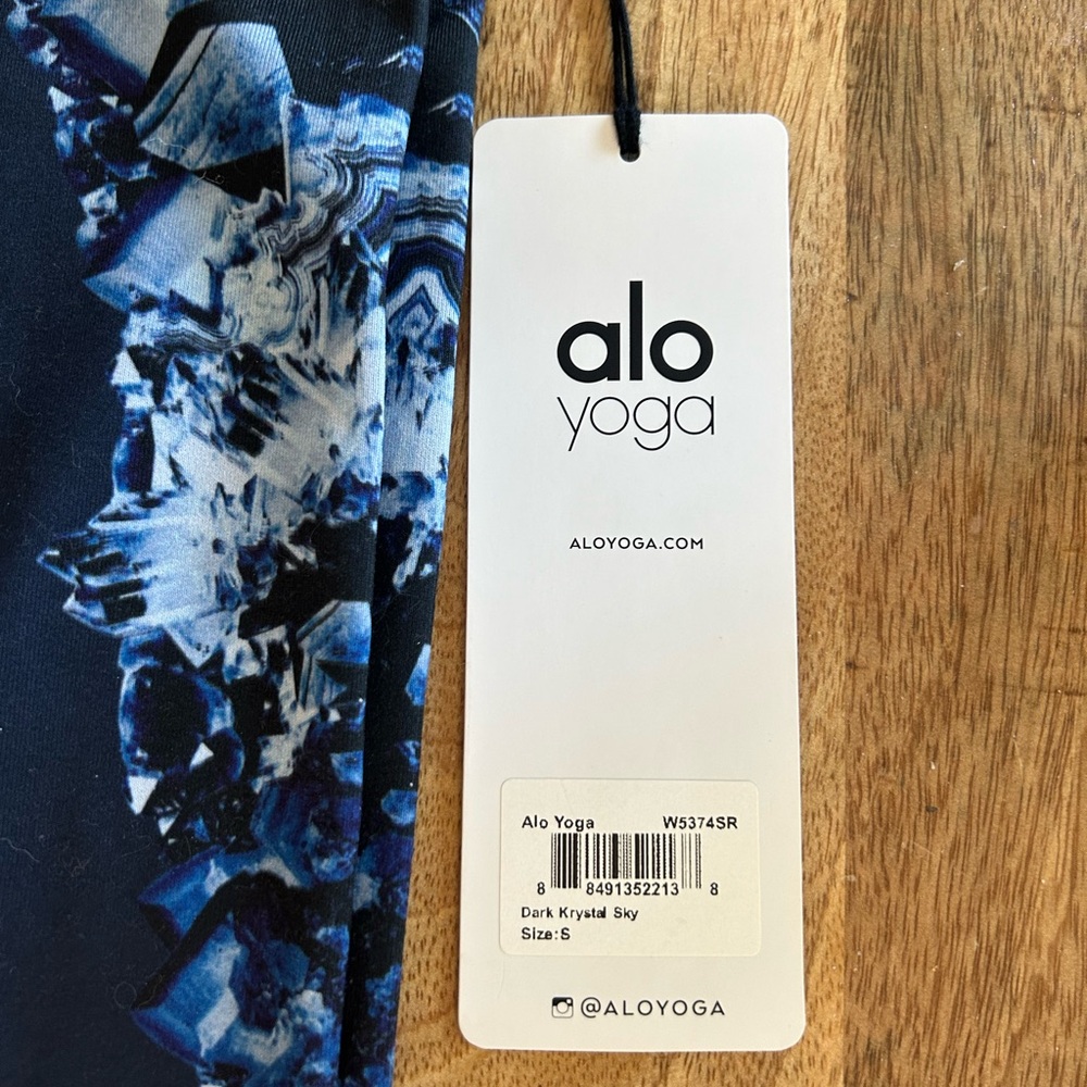 Alo Yoga Dark Crystal Sky Leggings NWT